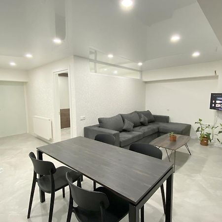 Gss Apartment Tbilisi Exterior foto