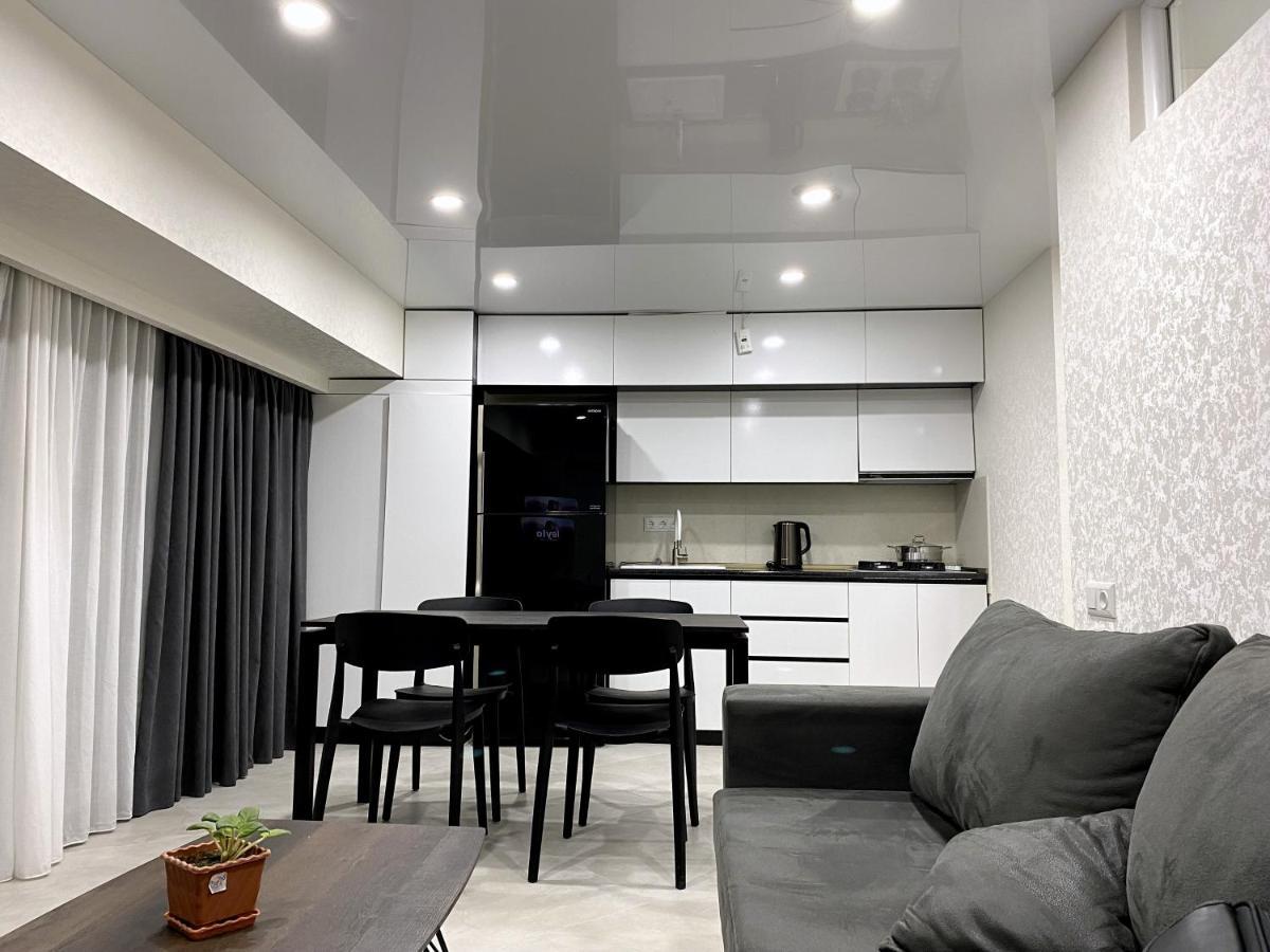 Gss Apartment Tbilisi Exterior foto